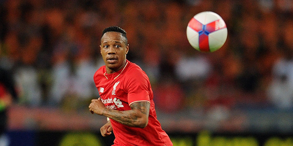 Legenda Liverpool Puji Performa Clyne Lawan Stoke