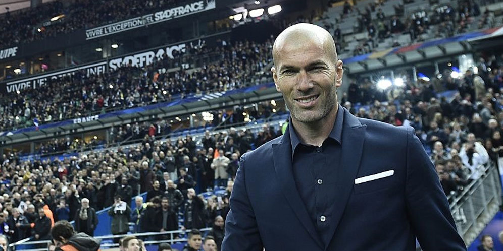 Zidane akan Gantikan Benitez