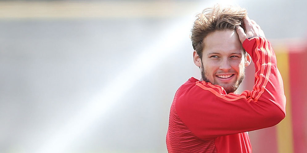 Cemerlang Jadi Bek Tengah, Ini Rahasia Daley Blind