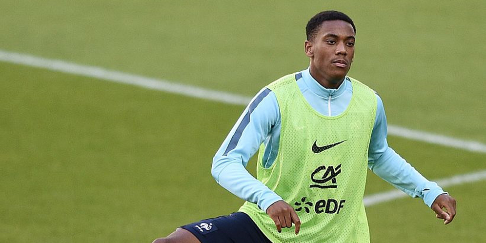 Van Gaal Puji Start Apik Martial 