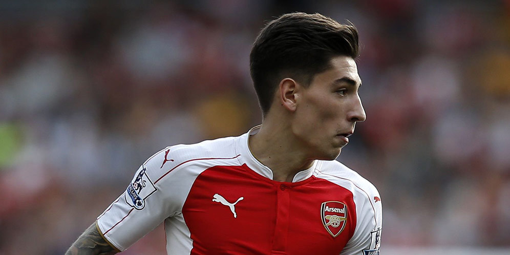 Arteta: Bellerin Santai Walau Bersaing Dengan Debuchy