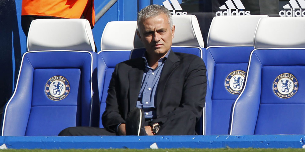 Shearer: Chelsea Runtuh di Hadapan Mourinho 