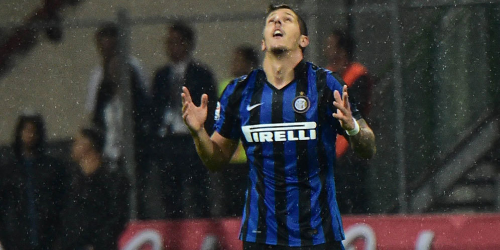 Jovetic Bantah Bermasalah Dengan Inter