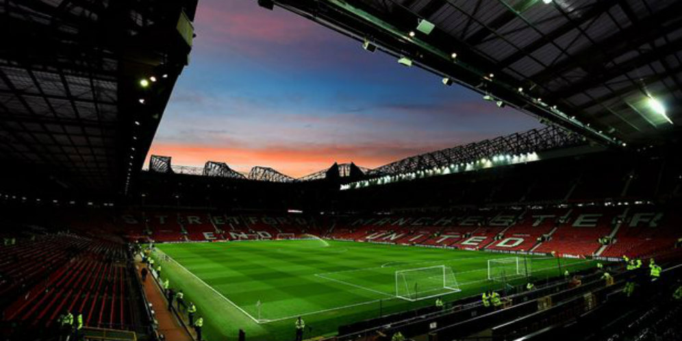 Megah! Orang Ini Buat Replika Old Trafford dari Batang Korek Api