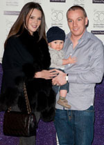 Jamie O'Hara dan Danielle Lloyd beserta anak pertamanya (c) theSun