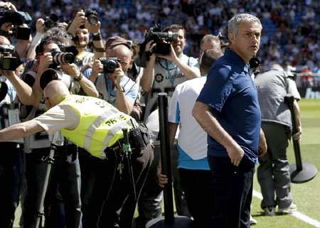  Kue  Ultah Mourinho Dari Skuad Real  Madrid  Bola net