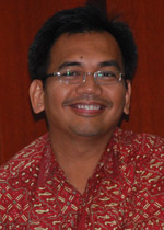 Sihar Sitorus, tak bekerja profesional? (c) Bola-Esa