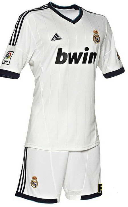 Photoshot - Jersey Home Real Madrid 