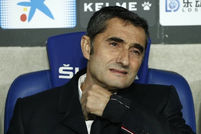 Pelatih Barcelona Ernesto Valverde (c) AP Photo