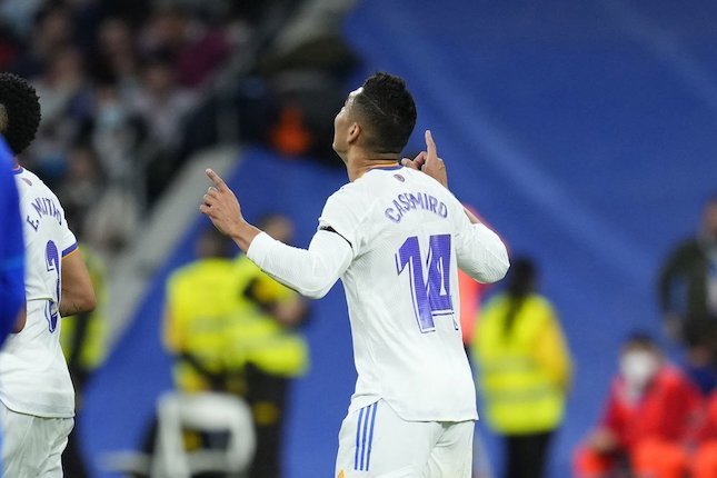 Selebrasi Casemiro usai membobol gawang Getafe, Minggu (10/4/2022) (c) AP Photo