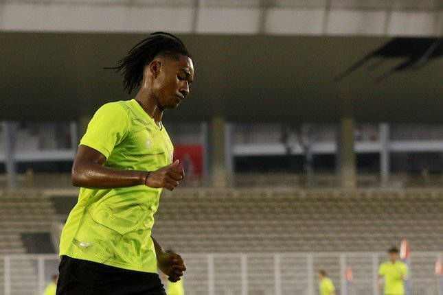 Ronaldo Kwateh di sesi latihan Timnas Indonesia U-19 jelang Piala AFF U-19 2022 di Stadion Madya, Jakarta, Selasa (21/6/2022) (c) Bola.net/M Iqbal Ichsan
