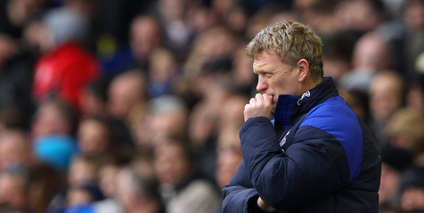 Lima Isu Panas Sambut Moyes di United