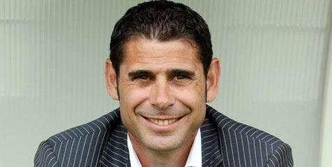Fernando Hierro memuji para penerusnya di Timnas. (c) AFP