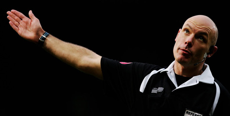 5 Kontroversi Terbesar Seorang Howard Webb