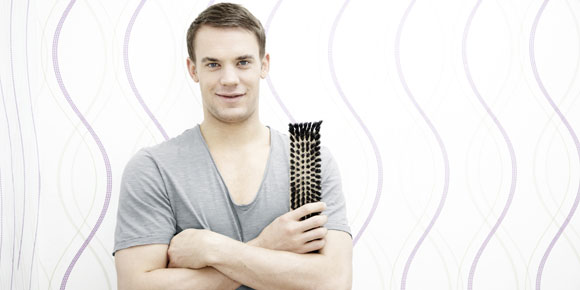 Manuel Neuer, pemain idola Lisicki di Bayern. (c) ist