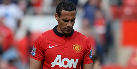 Rio Ferdinand (c) AFP