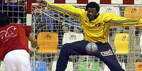 6 Kiper Paling 'Unik'