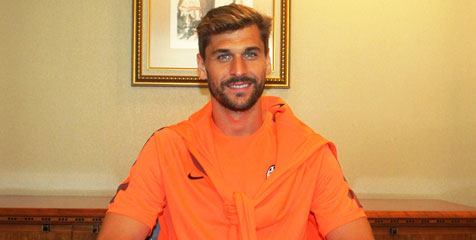 Cerita Llorente Dengan 2 Fans Cantik Asal Indonesia Cerita Llorente Dengan 2 Fans Cantik Asal Indonesia