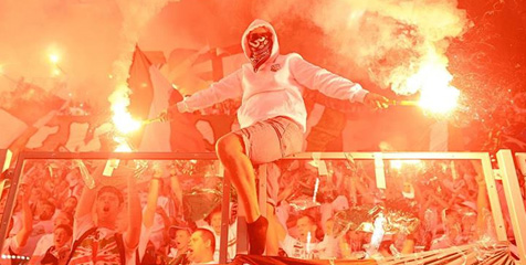 10 Klub Dengan Fans Paling Brutal dan Sadis