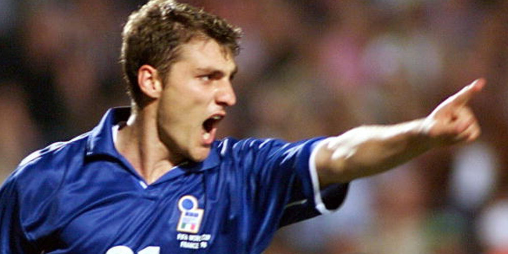 Flashback: Debut Vieri, Gol ke-1000 Italia