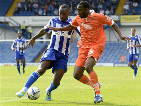 Millwall akhirnya mengenakan jersey yang seharusnya (oranye)