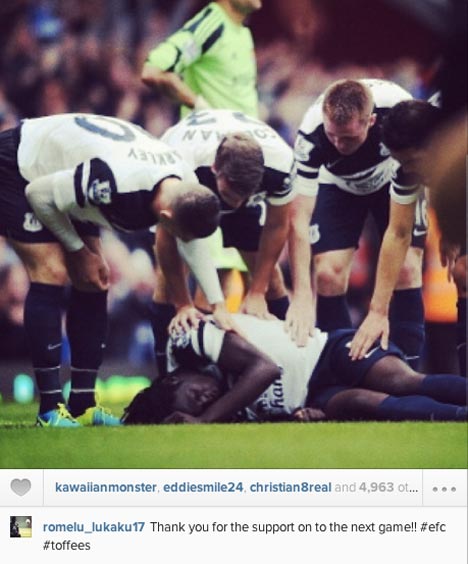 Lukaku pingsan. (c) Instagram