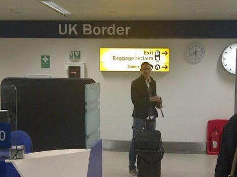 Nemanja Matic tiba di Inggris