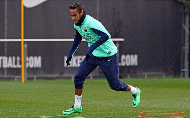2014, Neymar Tiru Gaya Rambut ala Bale - Bola.net
