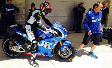 Kevin Schwantz saat menjajal Suzuki MotoGP di COTA. (c) Twitter/KevinSchwantz