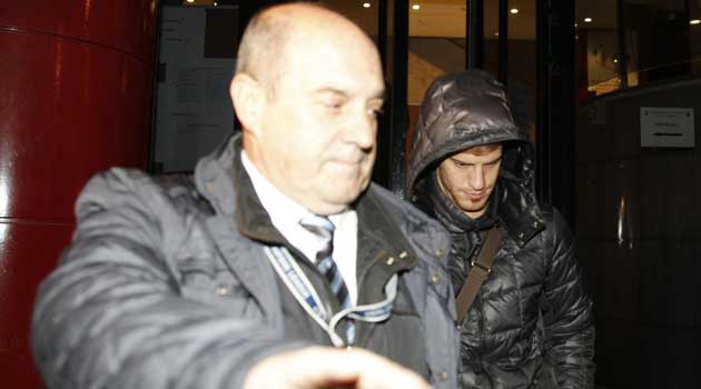 Ansaldi saat tiba di kantor polisi Arganzuela (c) Marca