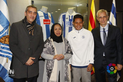 Evan Dimas saat menonton laga Espanyol