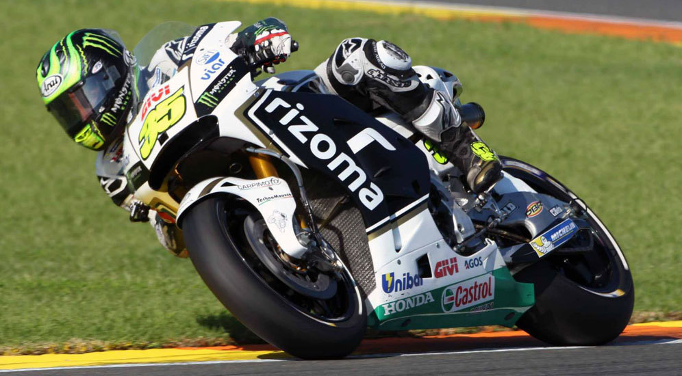 Cal Crutchlow dengan corak Rizoma tahun lalu. (c) LCR Honda