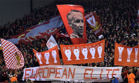 Salah satu aksi suporter Liverpool