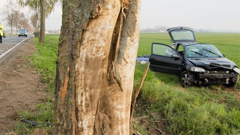 Mobil yang ditumpangi Niklas Feierabend.