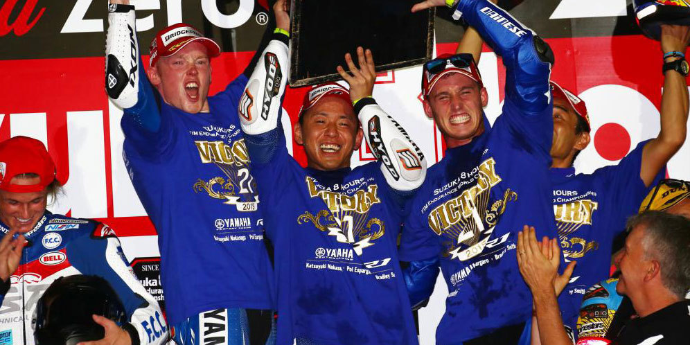 Bradley Smith, Katsuyuki Nakasuga dan Pol Espargaro menjuarai Suzuka 8 Hours 2015. (c) MotoGP.com