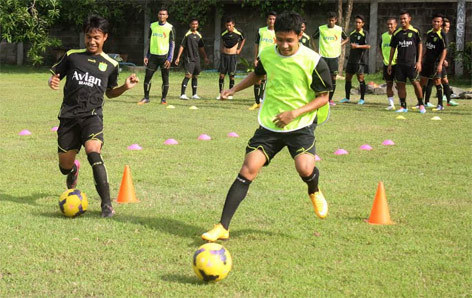 Hargianto saat berlatih bersama Evan.