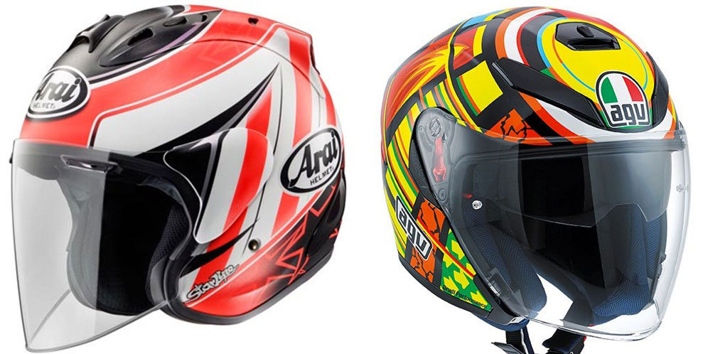 Helm Arai Ram4 Jet replika Nicky Hayden (kiri) dan helm AGV K5 Jet replika Valentino Rossi (kanan).