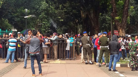 Loket tiket diserbu suporter timnas Indonesia