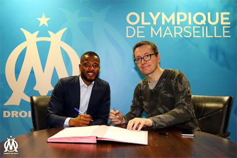 Patrice Evra resmi gabung Marseille.