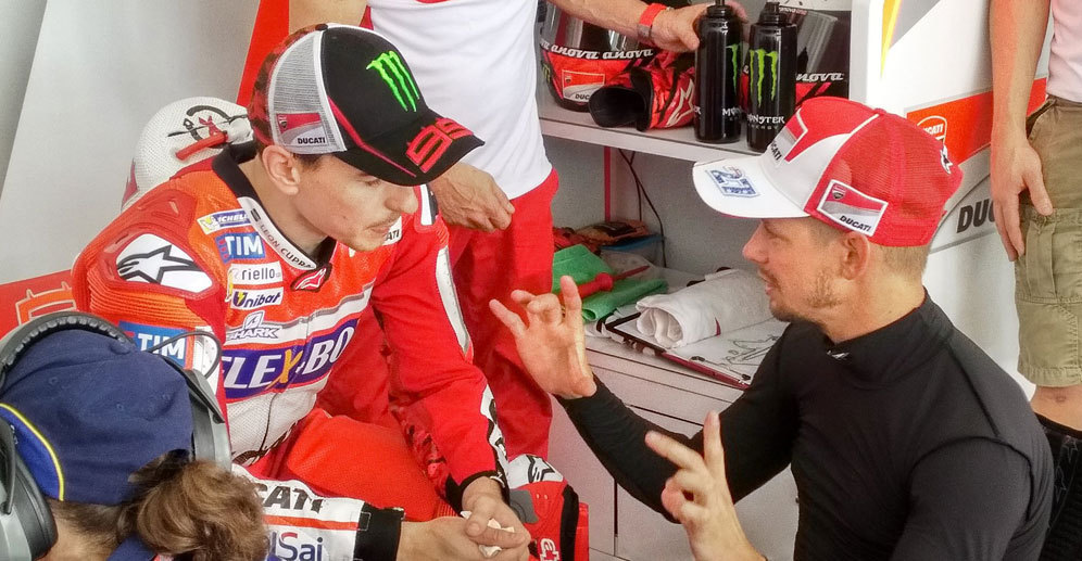 Jorge Lorenzo dan Casey Stoner (c) Ducati