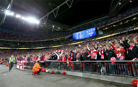 Suporter Southampton penuhi Wembley.