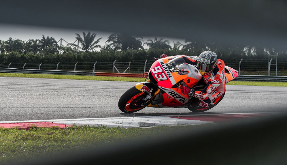 Marc Marquez (c) AFP