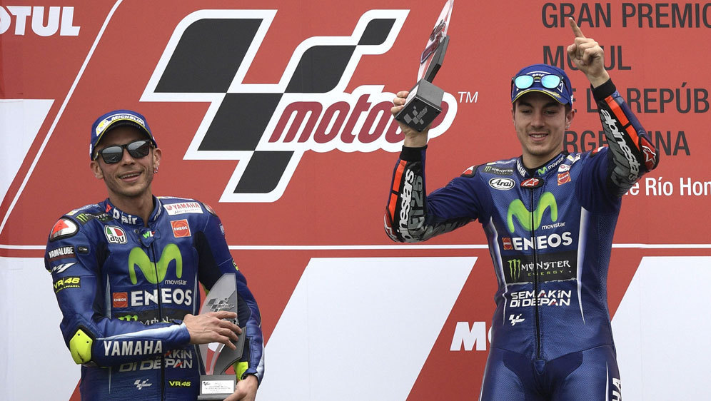 Valentino Rossi dan Maverick Vinales (c) AFP