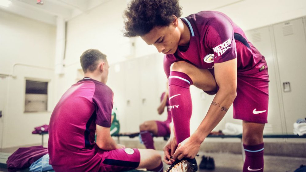 Jersey Ketiga Manchester City