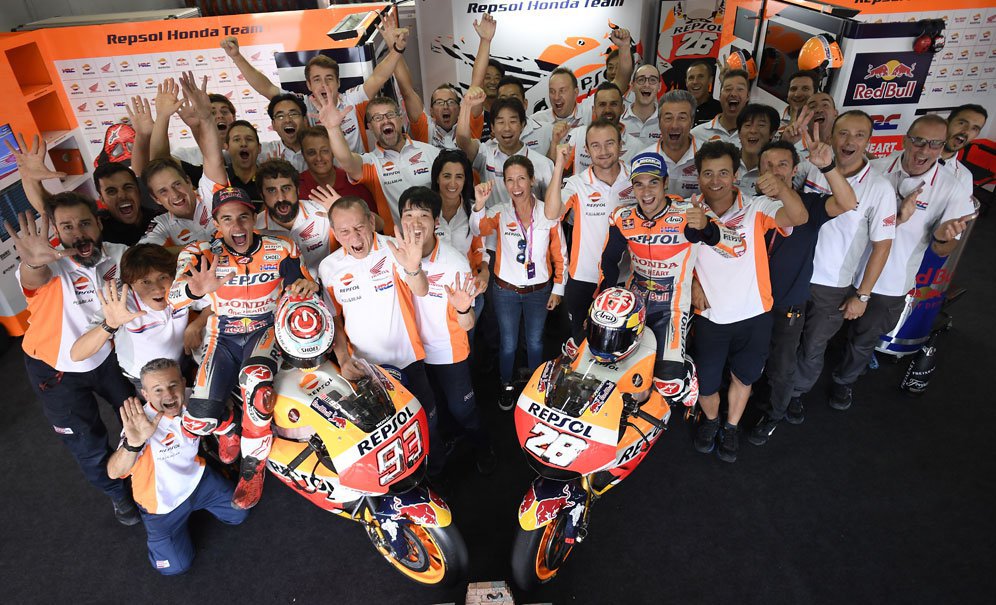 Marc Marquez, Dani Pedrosa dan Repsol Honda (c) HRC