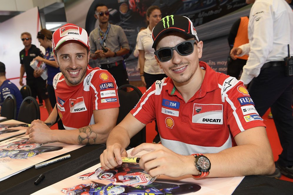 Andrea Dovizioso dan Jorge Lorenzo (c) Ducati