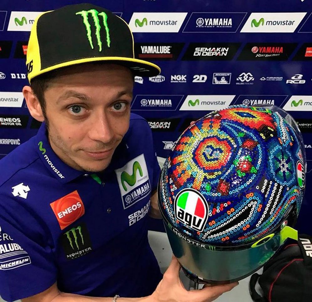 Helm winter test 2017-2018 Valentino Rossi (c) AGV