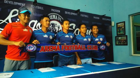 Hari ini Arema  FC kembali perkenalkan 11 pemain mereka 