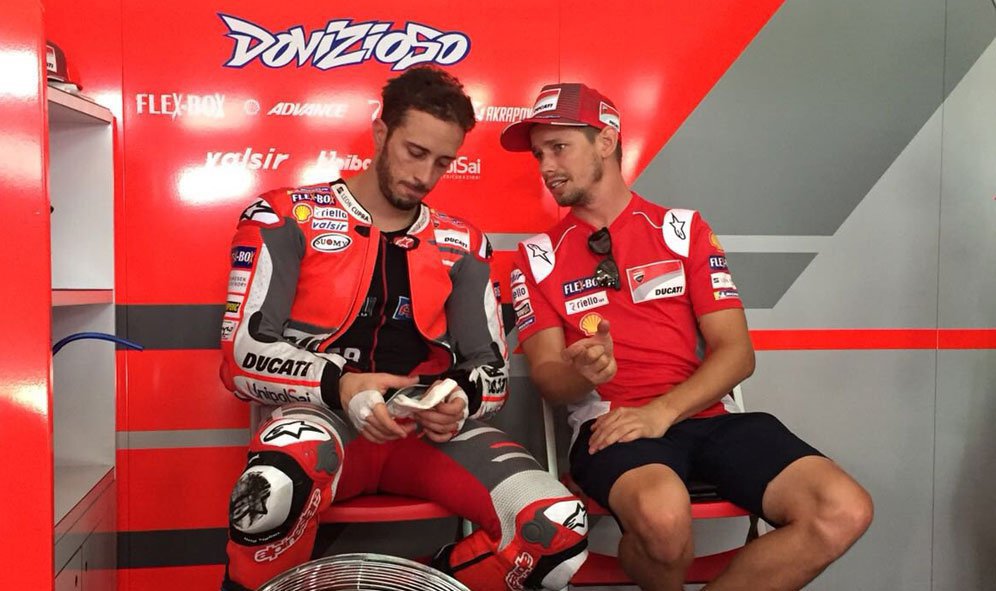 Andrea Dovizioso dan Casey Stoner (c) Ducati