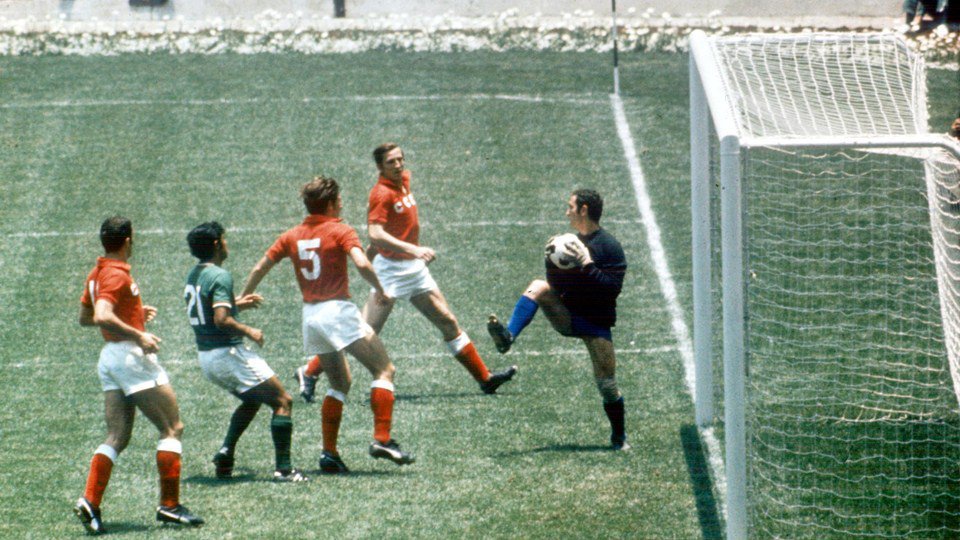 Pertandingan antara Timnas Meksiko Melawan Timnas Uni Soviet di Piala Dunia 1970
